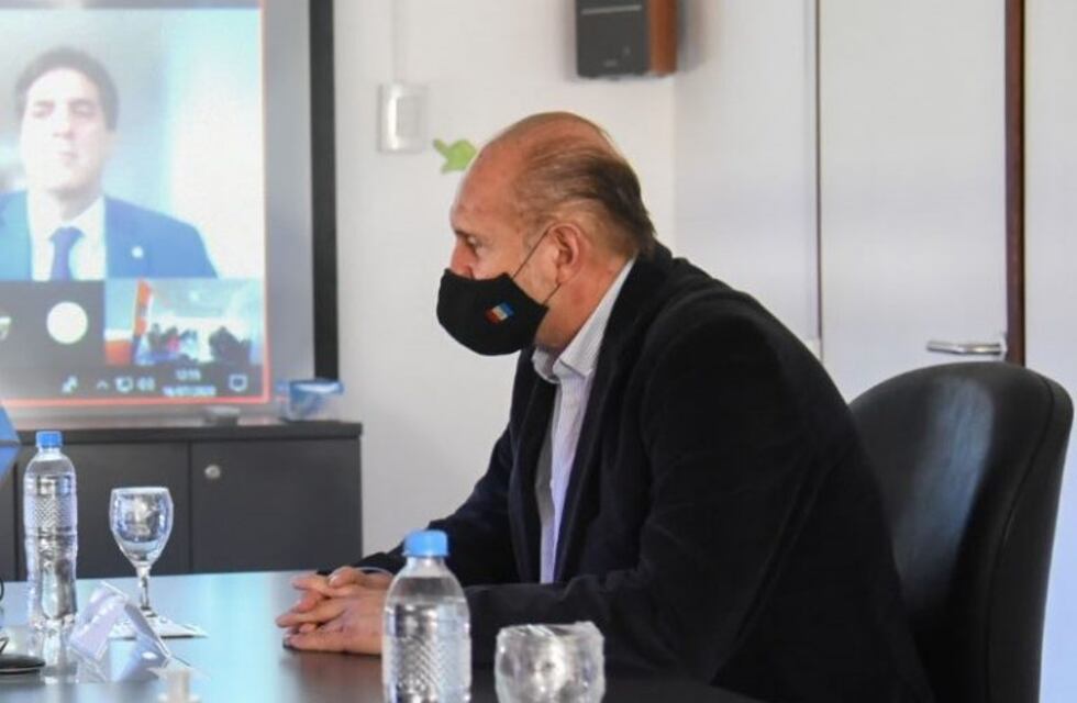 Perotti descartó decreto para limitar reuniones familiares pero hizo una advertencia para Rosario