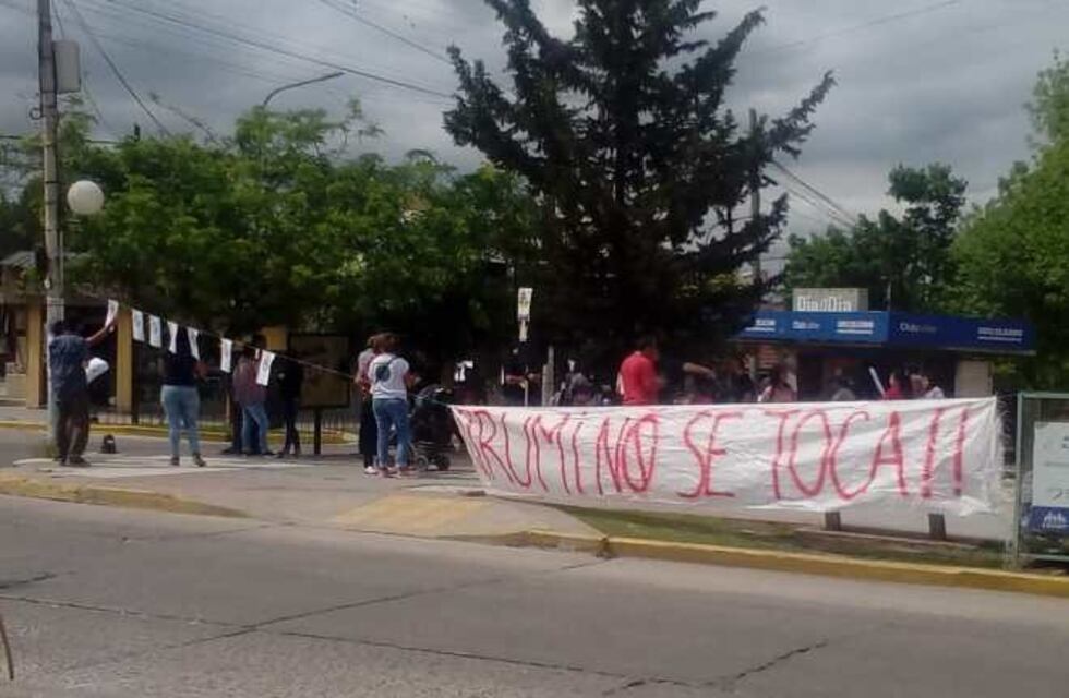La Calera: manifestación en contra de la Cantera Rumi