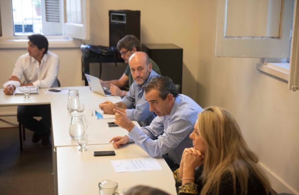 Rosario comienza a realizar pruebas de coronavirus y a producir alcohol en gel