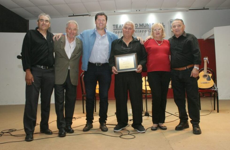 El músico Juan Carlos Niz fue reconocido por su trayectoria