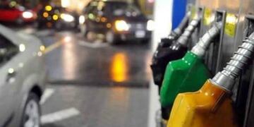 Expendedores plantean posibles cierres de estaciones de servicio por la crisis del sector