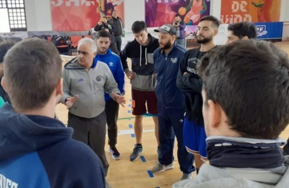 Luego de entrenar Punta Alta espera su debut ante Pergamino