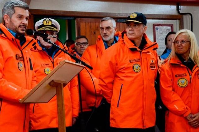 Marcos Peña, Dietrich y Aguad en Base Esperanza (Antártida)\u002E