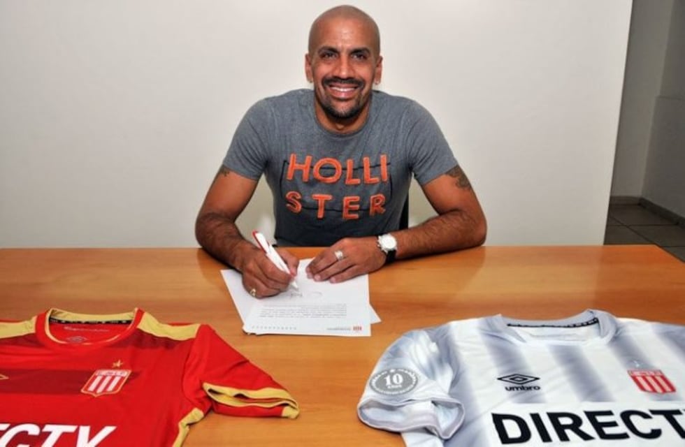 Verón pidió que ceder jugadores al seleccionado sea prioridad