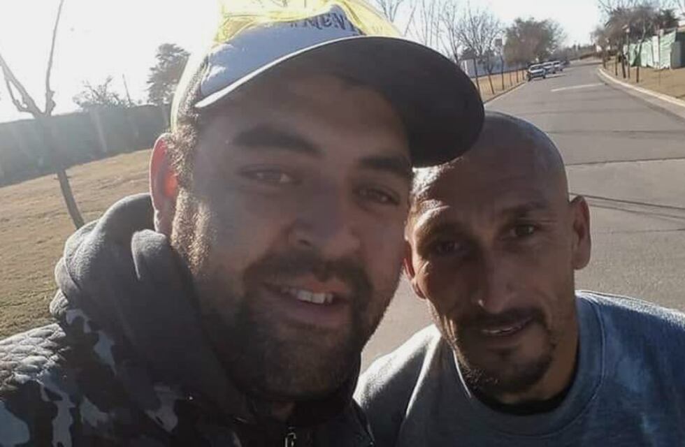 Se les quedó la camioneta en la calle y se las ayudó a pechar...¡el Cholo Guiñazú!