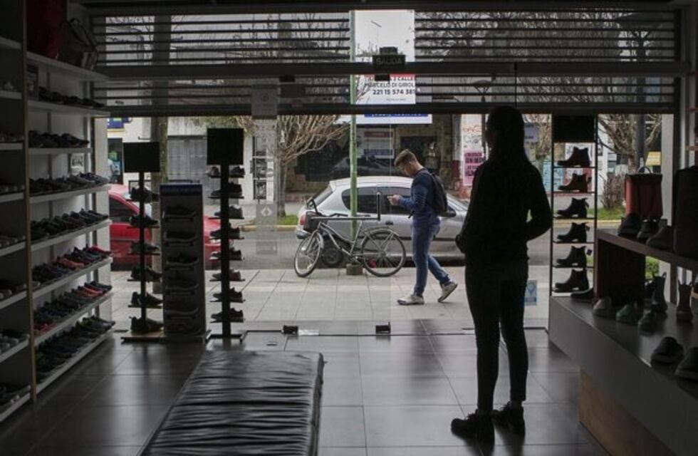 Eximen el pago de tasas municipales a los comercios afectados por el apagón en La Plata