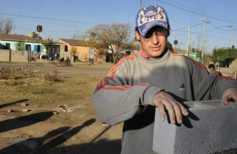 Schiaretti ampliará en $1.200 millones el programa Vida Digna