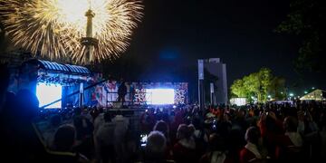 BAS904\u002E BUENOS AIRES (ARGENTINA), 18/10/2018 Atletas de diferentes países participan durante el cierre de los Juegos Olímpicos de la Juventud Buenos Aires 2018 hoy, jueves 18 de octubre del 2018, en el Parque Tecnópolis de Buenos Aires (Argentina)\u002E EFE/Juan Ignacio Roncoroni