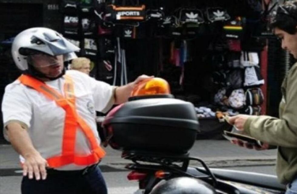 A partir de mediados de 2018 los descargos ante una multa de tránsito serán online