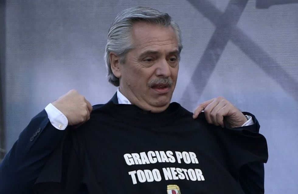 Alberto Fernández llegó a Mar del Plata y se reunió con Axel Kicillof y figuras del teatro