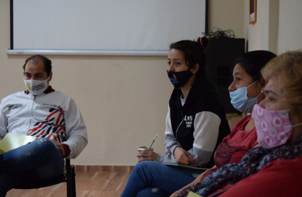 Vecinos del Cerro Pelón piden la regularización de sus terrenos