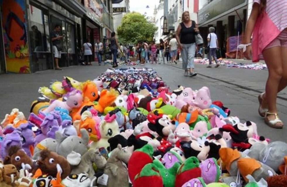 Después de la polémica, se aprobó la ampliación del cupo de vendedores ambulantes