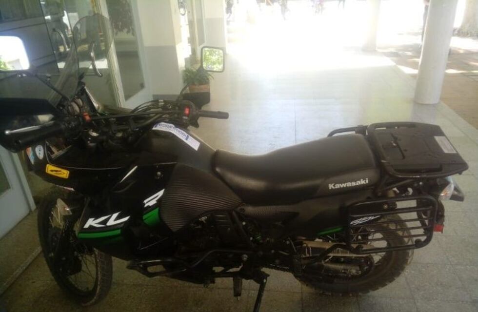 San Juan: Persecución y golpes para detener a un motoquero riojano que conducía ebrio