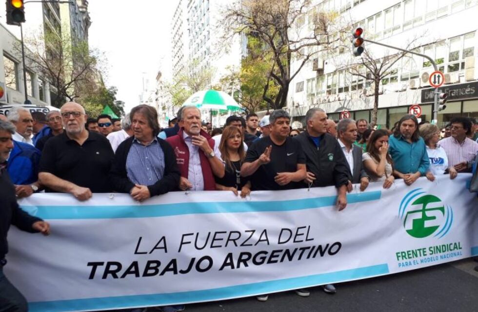 Plaini propuso "repatriar a Sampaoli" tras la renuncia de Luis Caputo en el Banco Central