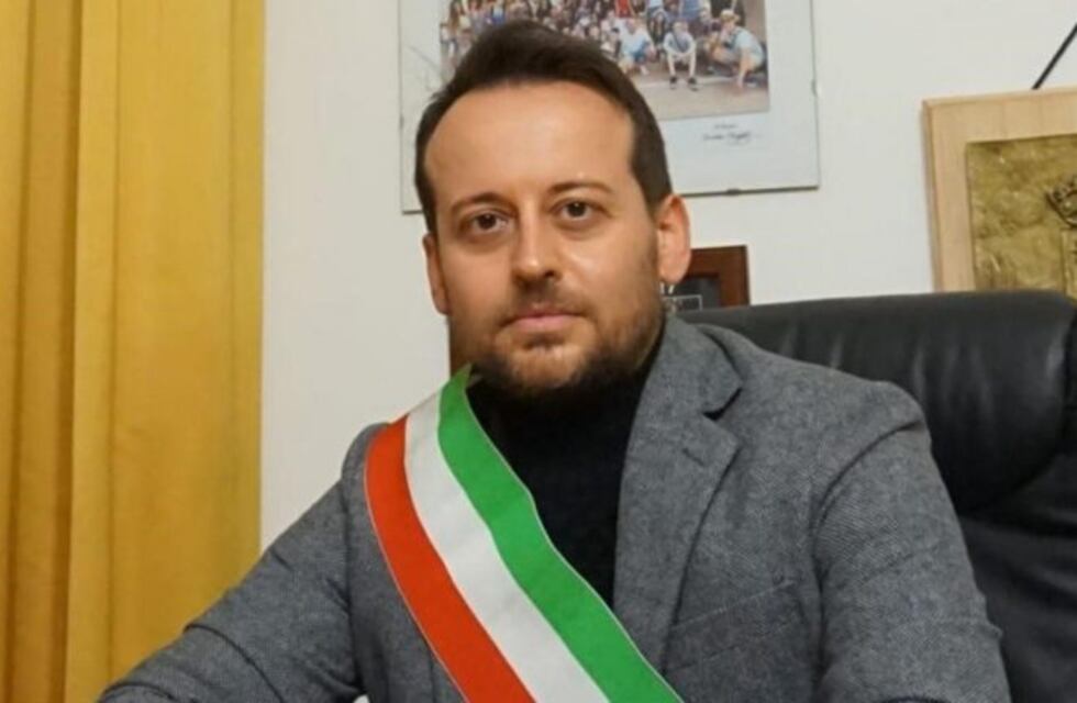 El mensaje de un alcalde italiano contra los que rompen la cuarentena: "¿Queda alguna neurona?"