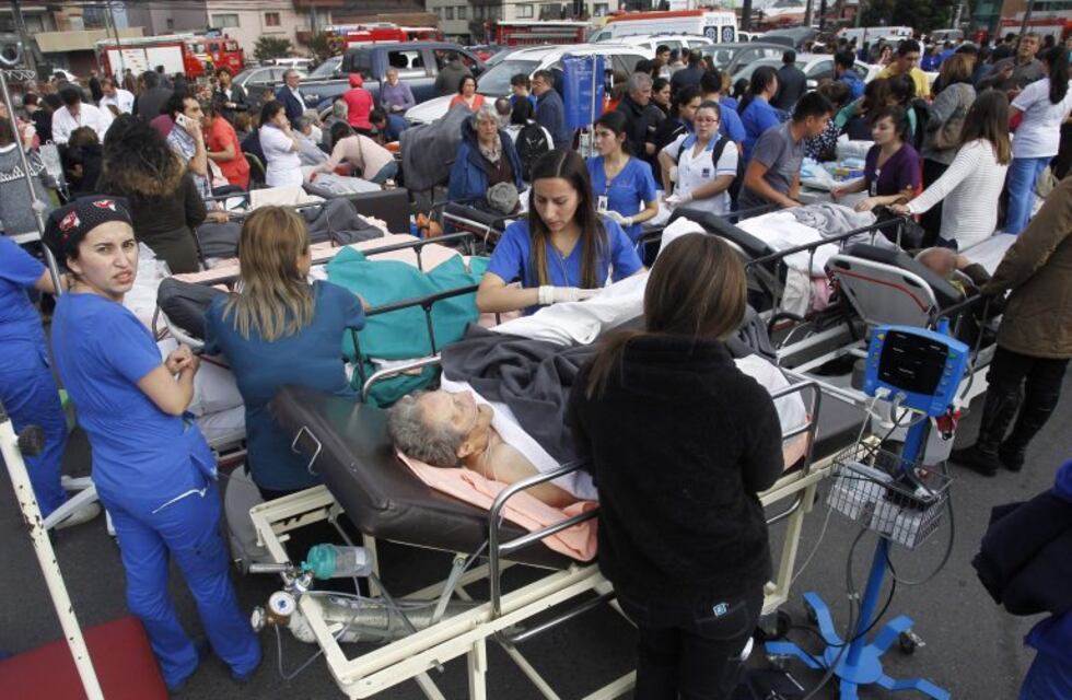 Al menos tres muertos y unos 50 heridos por una explosión de gas en una clínica al sur de Chile