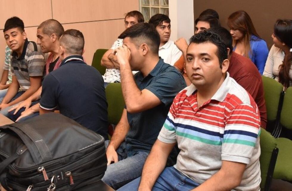 Un gendarme y un policía, condenados por integrar una banda narco