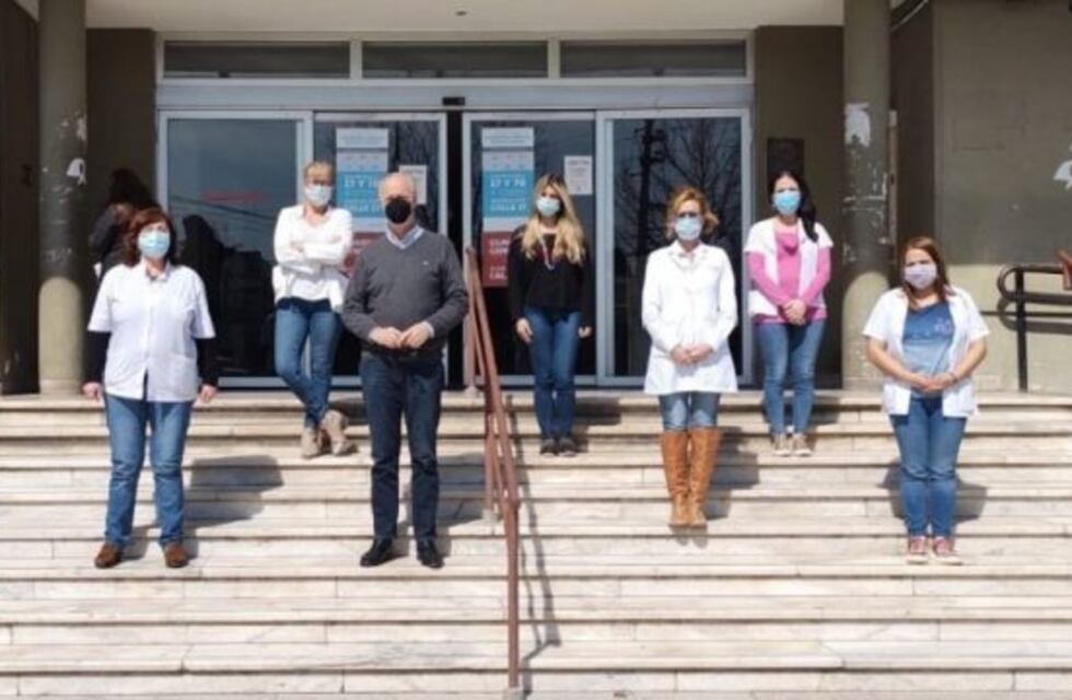 Daniel Gollan pidió cuidar a los trabajadores de la salud que "están haciendo un tremendo esfuerzo"