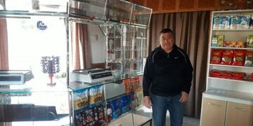 Juan Guiñazú, propietario de un bar en Cabrera