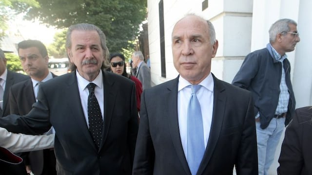 DYN34, BUENOS AIRES EL PRESIDENTE  DE LA CORTE SUPREMA, RICARDO LORENZETTI, JUNTO AL JUEZ JUAN CARLOS MAQUEDA, PARTICIPAN DE LA DESPEDIDA DE LOS RESTOS MORTALES DEL EX JUEZ, CARLOS FAYT, ESTA TARDE EN EL CEMENTERIO DE LA RECOLETA.FOTO.DYN:DYN/PABLO MOLINA