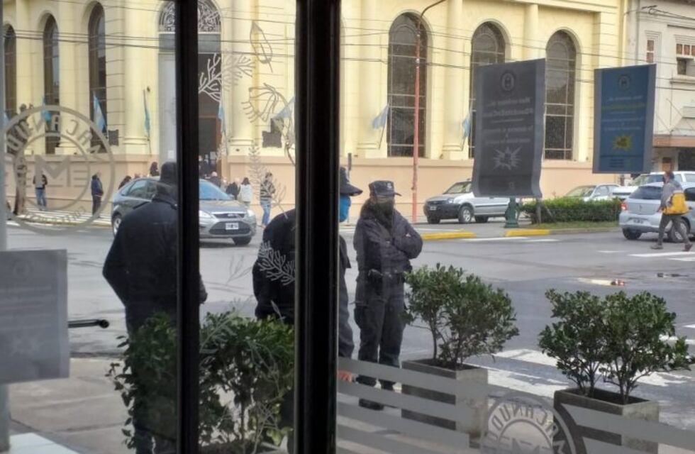 Robaron en Confitería Macanudo, pleno centro de la ciudad