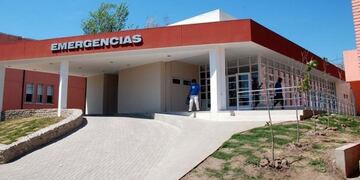 La guardia del Hospital Rawson, escenario de una historia violenta.