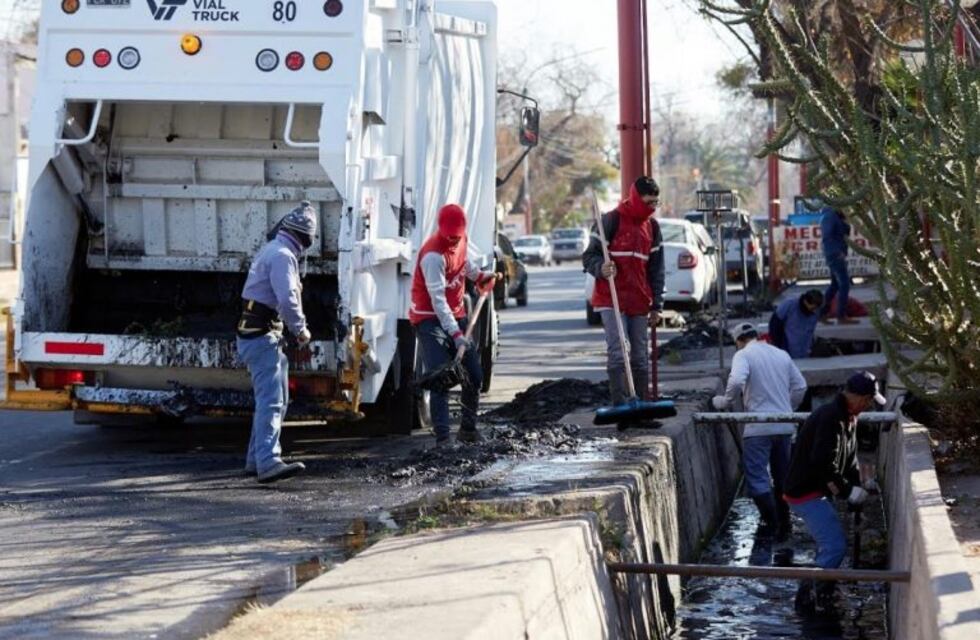 Unas 525 toneladas de barro y basura extraerán del canal Tajamar