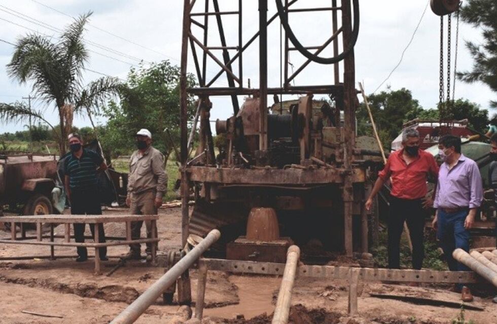 Burruyacú: siguen los trabajos en un nuevo pozo de agua para consumo en Puesto de Uncos