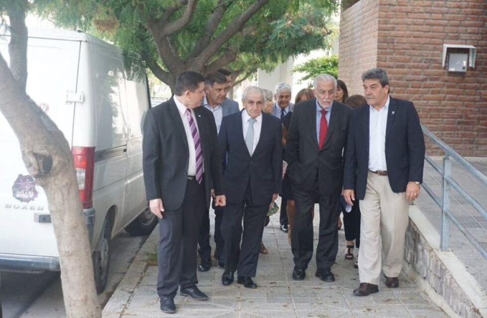 Representantes del Tribunal Superior de Justicia en Villa Santa Rosa