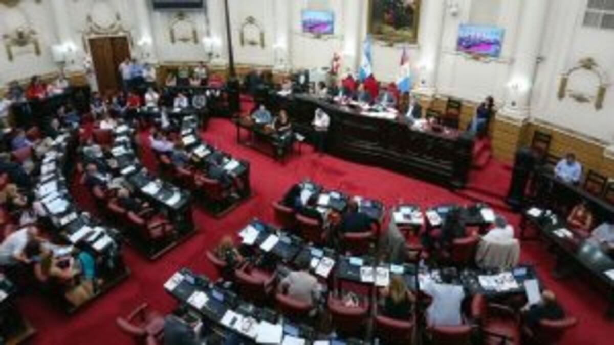 Se aprobu00f3 una reforma a la ley de contrataciones de la Provincia en la u00faltima sesiu00f3n de la Legislatura del au00f1o.