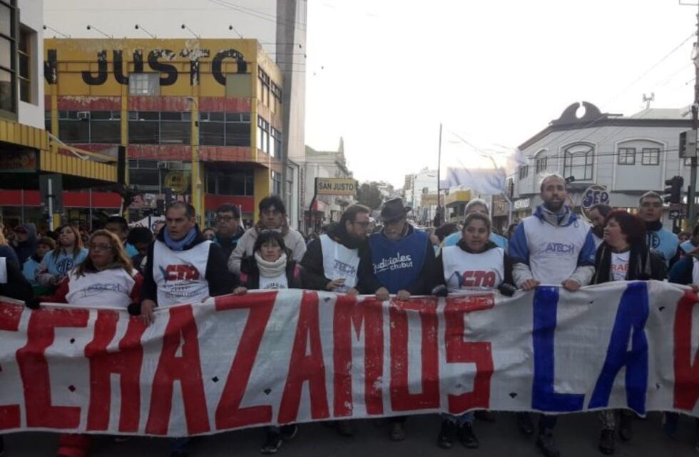 El apoyo a los docentes reflejados en videos y fotos de una jornada histórica