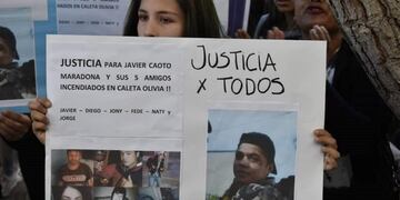"Mi hermano quiso matar a mi hijo en la misma cueva hace un mes", dijo la hermana del joven detenido