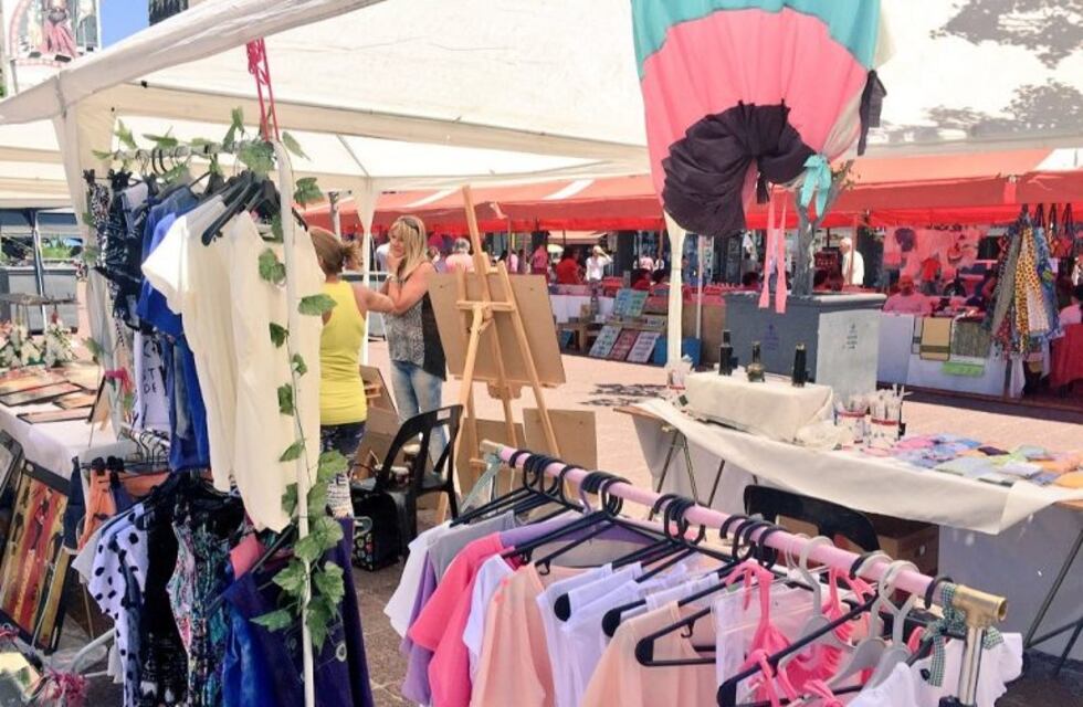 Bueno y barato: feria de Precios Justos en la plaza Montenegro