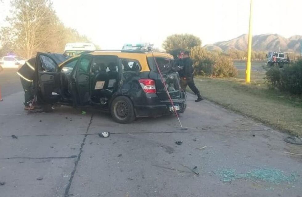 Cuatro atletas viajaban desde Buenos Aires a Mendoza y volcaron en San Luis