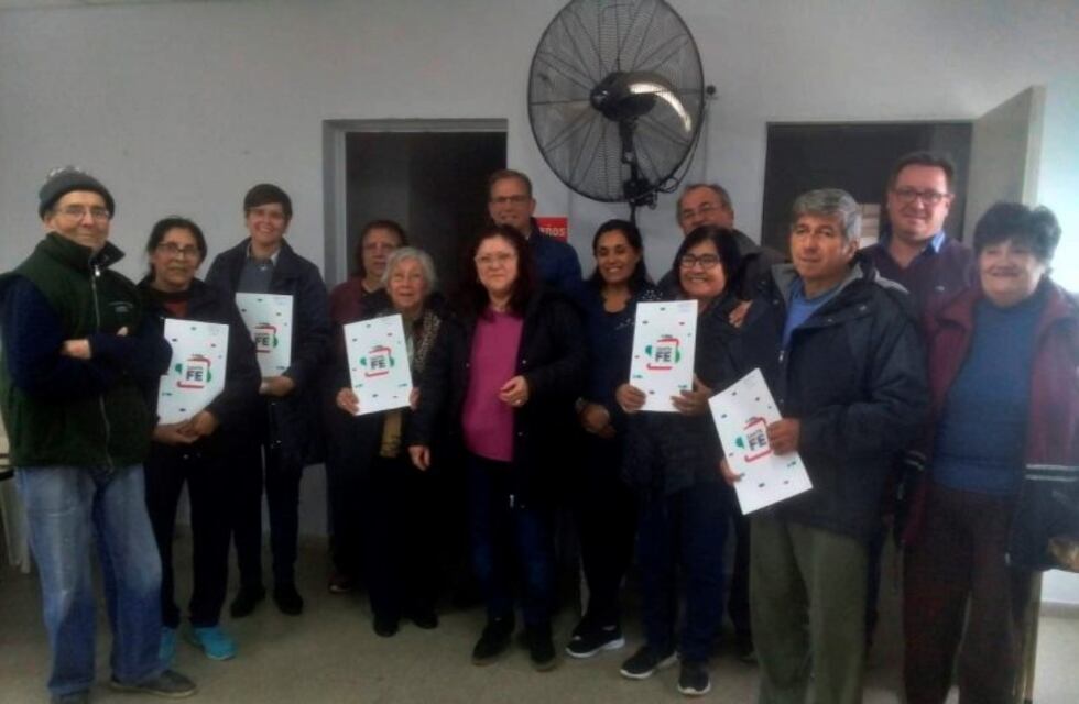 Continúa la entrega de escrituras: otras 5 familias de Rafaela se vieron beneficiadas