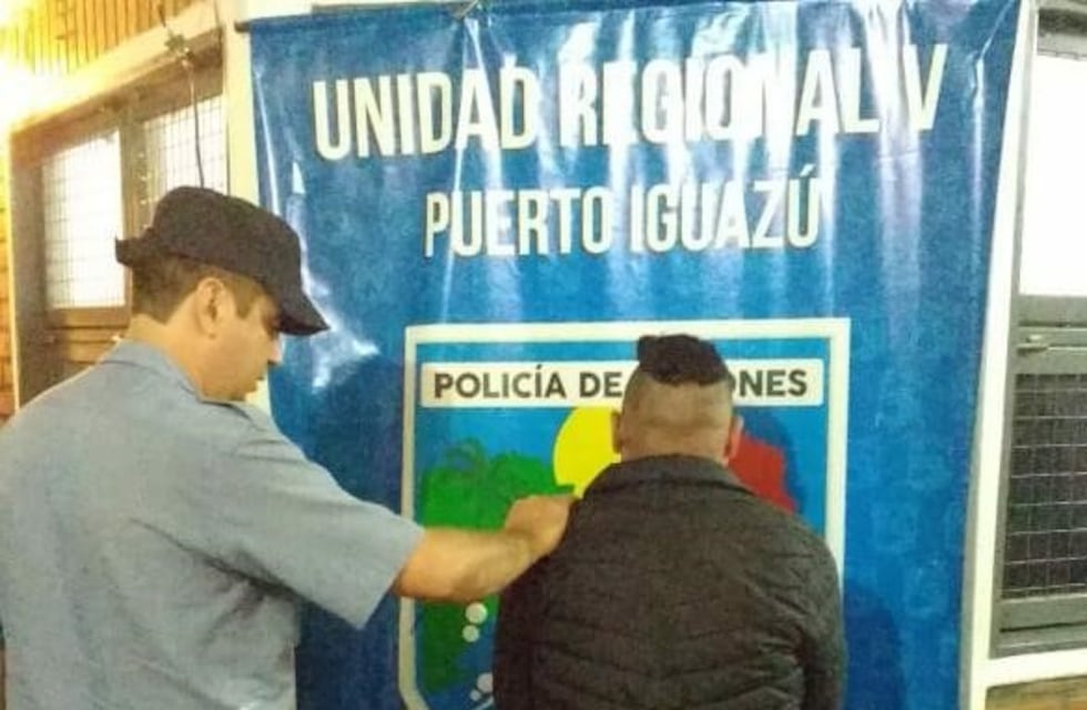 Detuvieron a un dealer con dosis de cocaína para la venta
