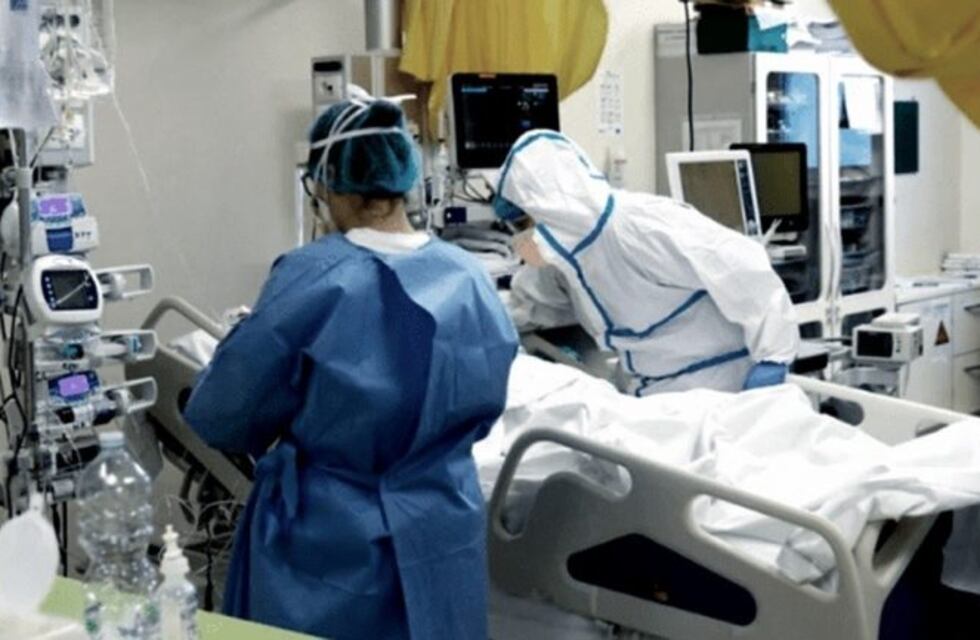Coronavirus: bajó la curva de contagios, pero el pico aún no ha llegado