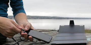 El cargador solar es un emprendimiento de un grupo de chicos cordobeses y se llama Solar 7\u002E