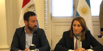 Mónica Fein se reunión con concejales tras las balaceras\u002E (Sukerman)