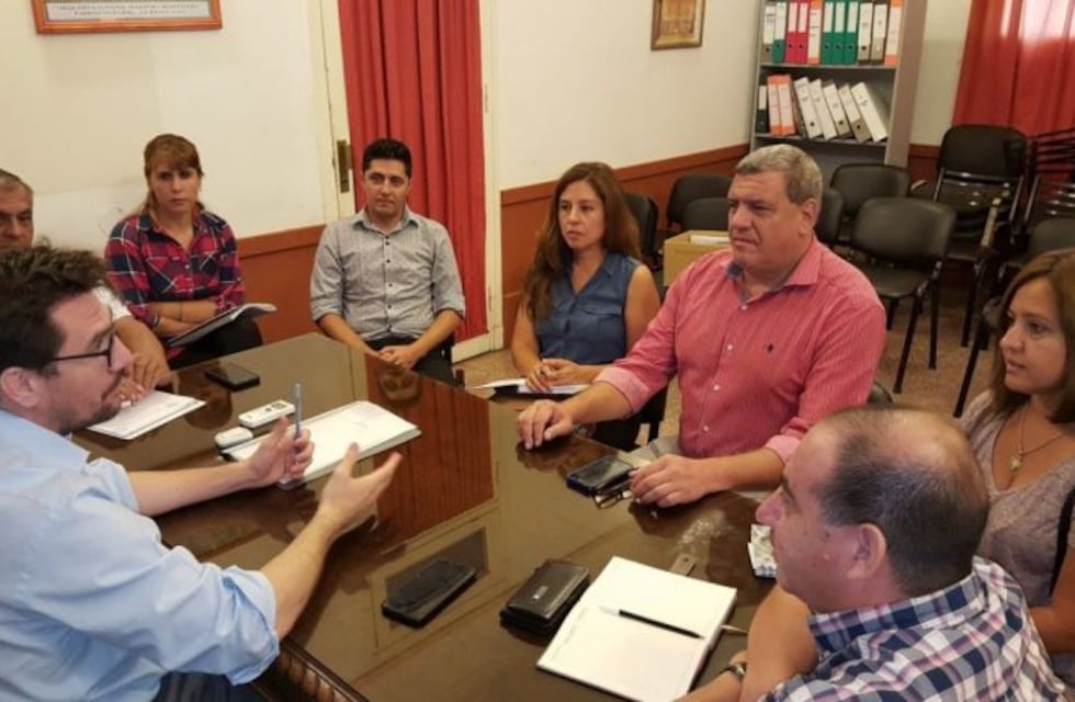 El Gobierno ofreció la mitad de lo que pretenden los gremios docentes pero no se habla de paro