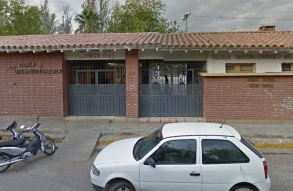 Un padre denunció que violaron a su hija en el baño de una escuela