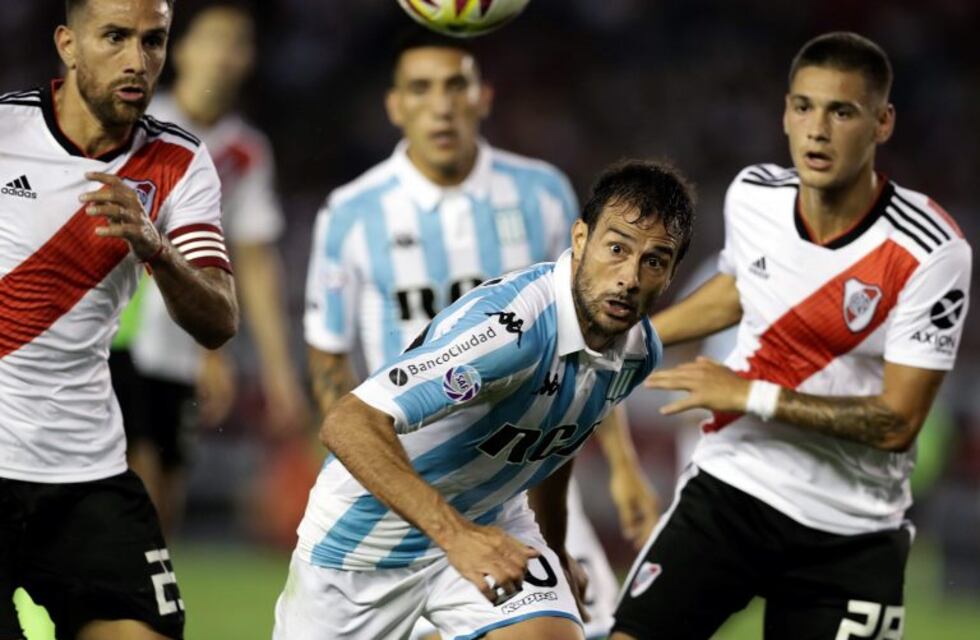 River venció a Racing con una histórica goleada en Avellaneda