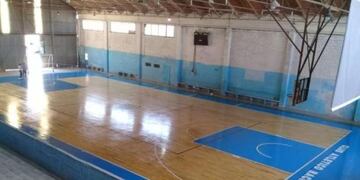 A las 18\u002E30 se inaugura formalmente el parquet en el Polideportivo Carlos Egea\u002E