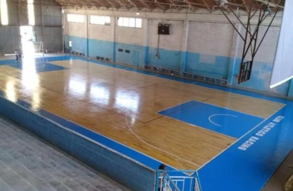 Racing de Nueva Italia inaugura el piso flotante de su cancha de básquetbol