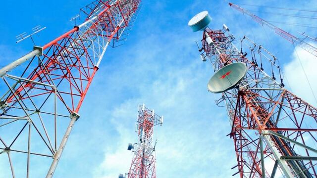 Construyen una antena de celulares en barrio Tango sin autorizaciu00f3n