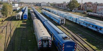 Santa Fe quiso comprar material rodante para reactivar los trenes metropolitanos, pero Nación se negó a reacondicionar las vías\u002E (Archivo)