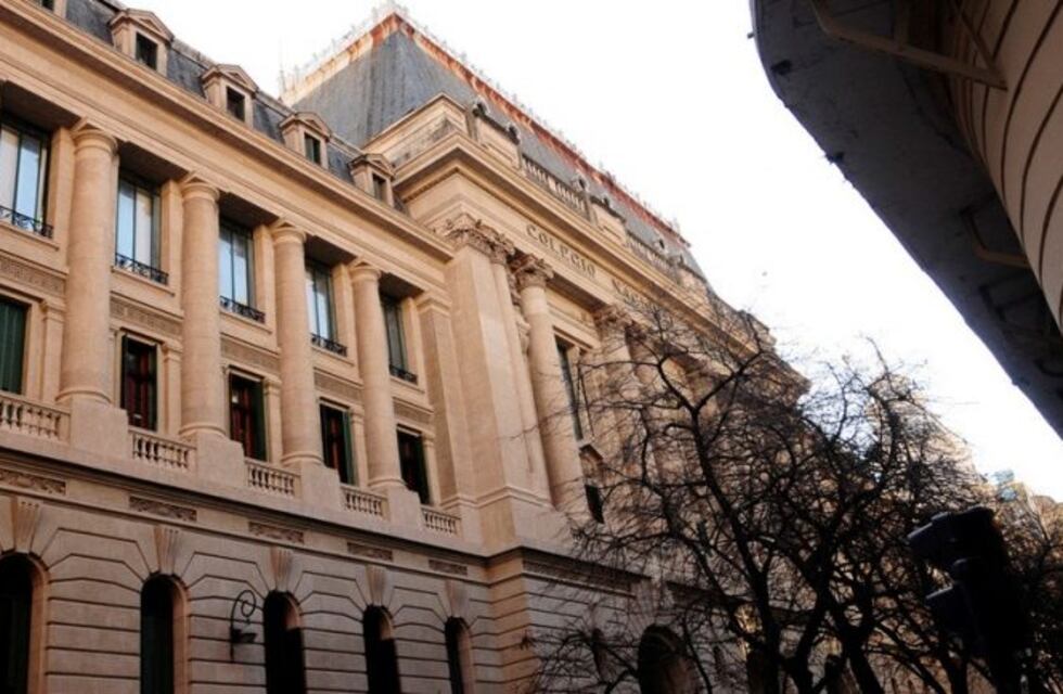 El rector del Nacional sostuvo que el protocolo para prevenir tomas "no resuelve" el problema