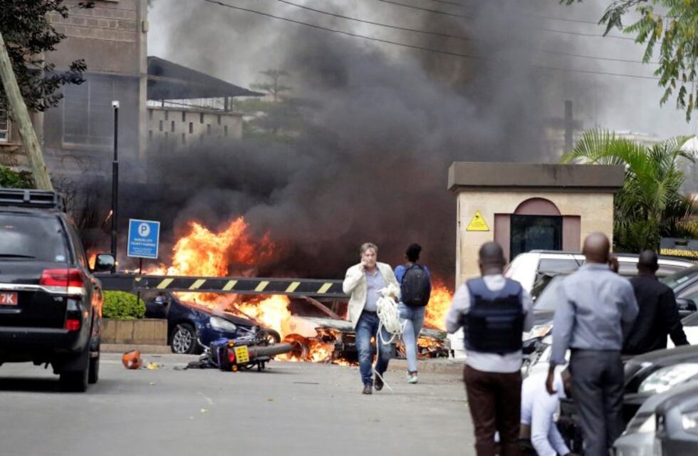 Explosión y tiroteo en un hotel en Kenia: al menos cinco muertos y decenas de heridos