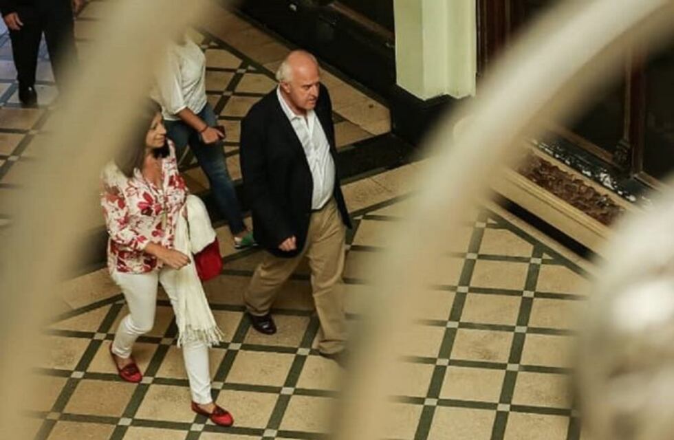 Miguel Lifschitz dijo que "no es el momento de líderes mesiánicos"