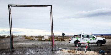 Instalan arcos desinfectantes en las entradas a Las Heras